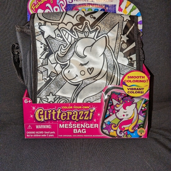 Glitterazzi unicorn messenger bag for children. Great project, color yourself! - Picture 2 of 7